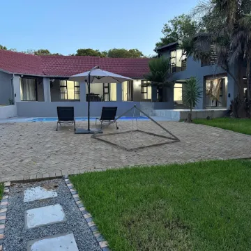 Bryanston Luxury Secure 4BR Haven