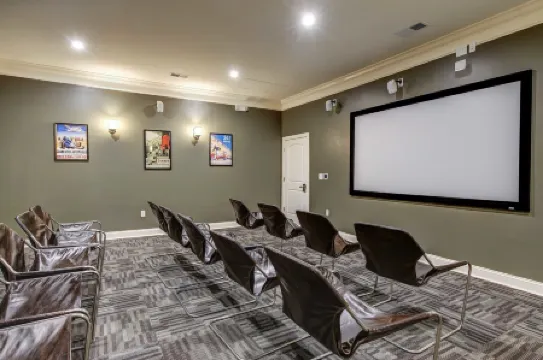 Landing Apartments Greer - Sugar Creek