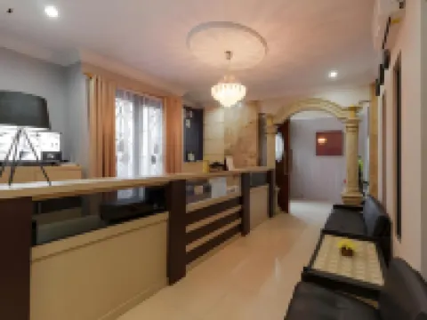 RedDoorz Plus Near Pantai Malalayang Manado Hotels in Malalayang