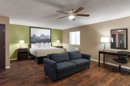 Super 8 by Wyndham Casa Grande Hotels in Pinal County