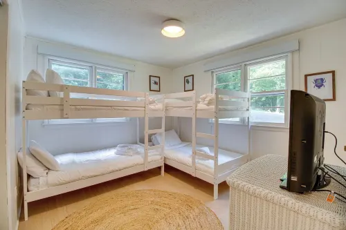 Maryland Vacation Rental w/ Private Pool & Dock - Homestays