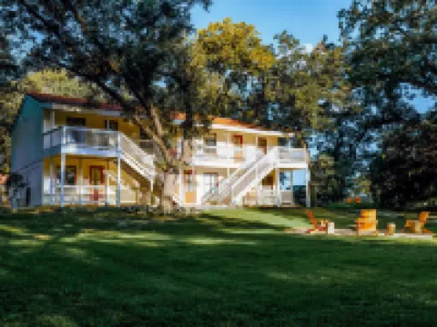 Hacienda del Rio Hotels in Comal County