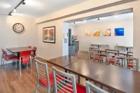 Comfort Inn - Desayuno