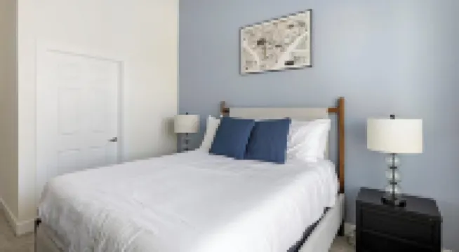 Landing Near Fort Worth Zoo & Botanic Garden