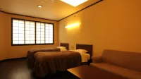 Onsen Shirakabaso - Kaplıcalı