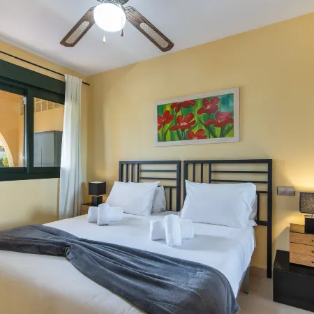 Cozy Beach Apartment for 5