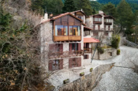 Parnassus Woodstone Chalets- N1- N2- N3
