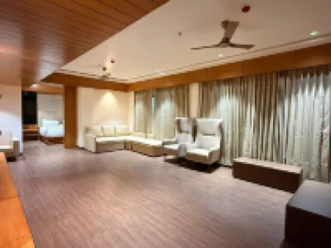 Hariganga S The Lake Attitude Hotels in Amravati