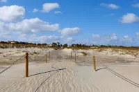 Ocean Paradise Bright Home with Spacious Deck, Beach Access, Central AC & Wifi - Wifi