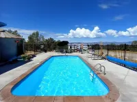Hacienda Roja - the Sage #6 at Wind Walker Homestead Hotels in Spring City