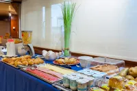 Hotel Checkin Travé - breakfast