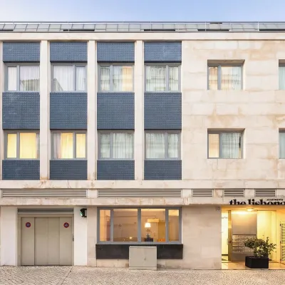 The Lisbonaire Apartments Отели рядом с достопримечательностью «Железнодорожный вокзал Росиу»