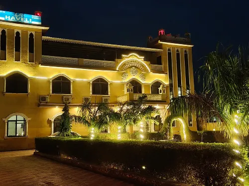L S Haveli - A Heritage Lake View Haveli - 3-Sterne