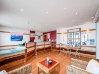 Studio 2 People Comfort Hotels near Cortail