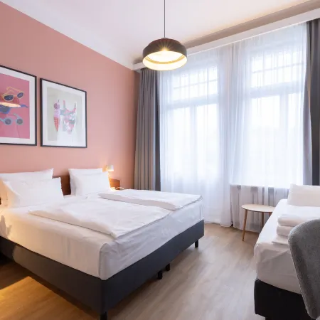 Garner Hotel Hamburg - St Georg by IHG Отели рядом с достопримечательностью «Станция метро "Штайнштрассе"»