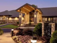 Poolside at Lake Keowee Golf,Hike,Waterfalls,Zip-Lining,Parks,Comfy 2Bed 1Bath 奧科尼縣住宿飯店
