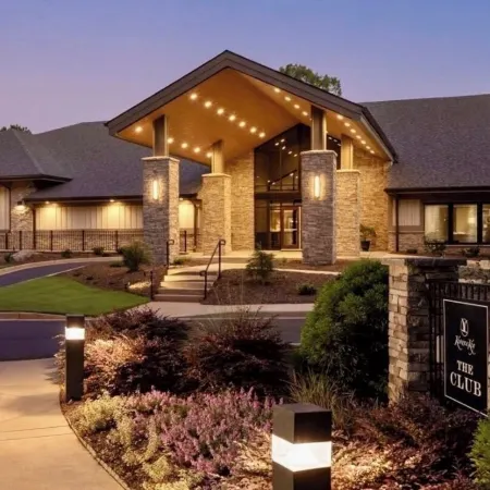 Poolside at Lake Keowee Golf,Hike,Waterfalls,Zip-Lining,Parks,Comfy 2Bed 1Bath