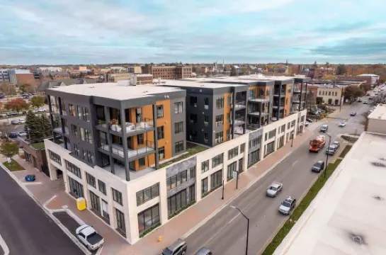 Luxe Downtown Holland 2Br Condo • Walkable • Parking + Gym