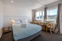 Waiheke Island Motel - Parking
