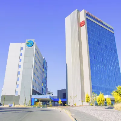 Tru by Hilton Puebla Angelopolis Hotels near Angelopolis