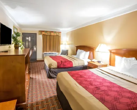 Econo Lodge North Hotels in Knoxville