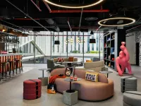 Moxy Alfragide Lisboa Hotels in Amadora