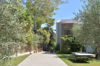 Seacret Apartments