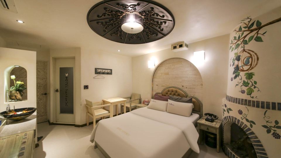 Santorini Motel