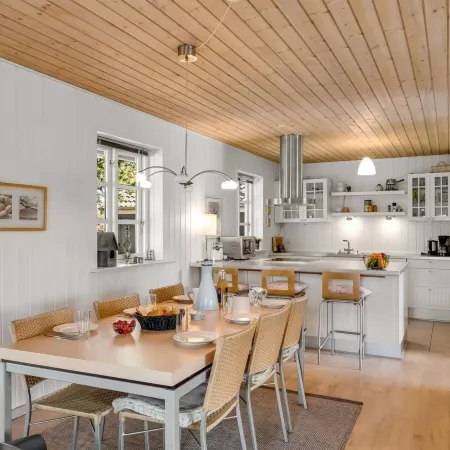 "Othelia" - 1.8km from the Sea Hotels in Bindslev