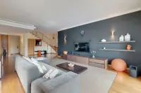 Villa Minimalista by HRM