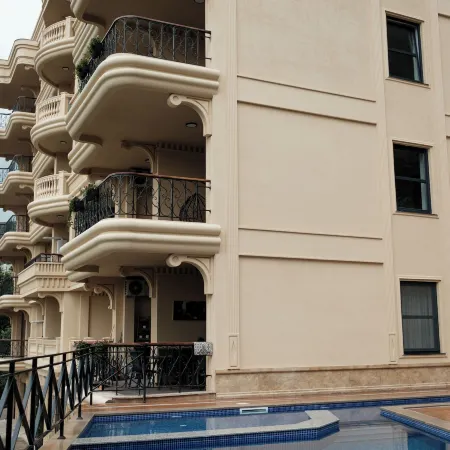 Elite Family Residences