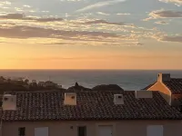 Incredible sea view-beach 300m away-pool-parking-fully renovated-2 bedrooms - Ocean View