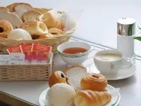 Swanky Hotel Otomo - servizio colazione
