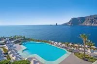 Therasia Resort Sea and Spa - the Leading Hotels of the World - Swimmingpools