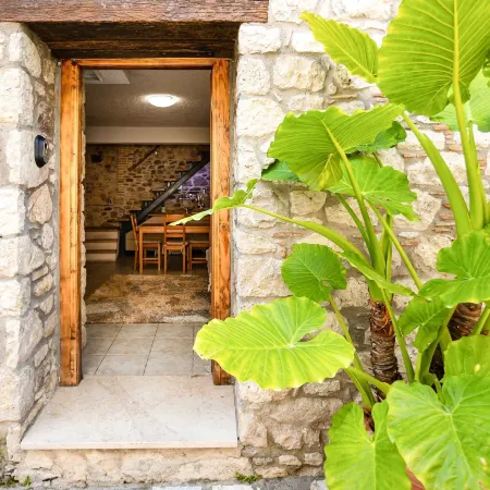 Limni Stone Apartments