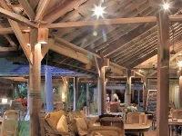 Bon Ton Antique Wooden Villas - Haustierfreundliche