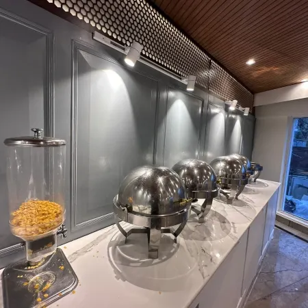 Hotel Golden Bees Spa & Gym