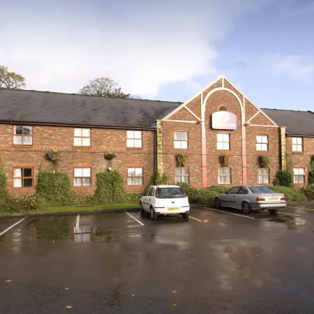 Premier Inn Macclesfield North