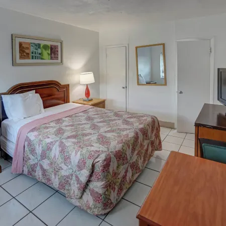 Green Seas Motel