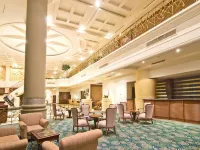The Grand Riverside Hotel