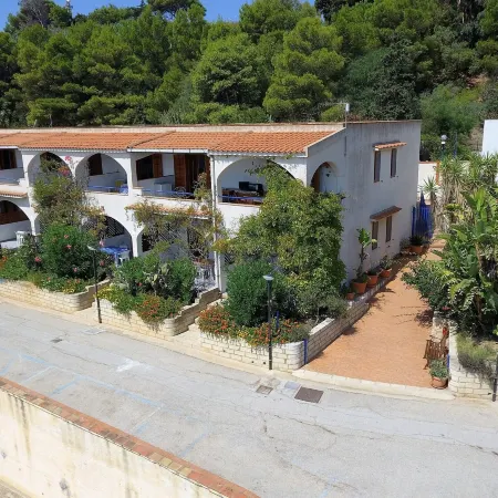 Two Room Apartment Near the Beach 2