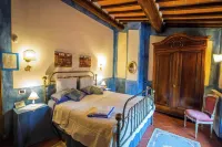 Panoramic Villa in Tuscany Rolling Hill, Well Connected, Everyday New Journey to - balcony