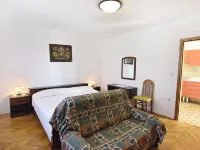 Quiet Retreat With Terrace Ξενοδοχεία στην πόλη Basanija