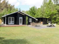 Secluded Retreat with Hot Tub - Wifi
