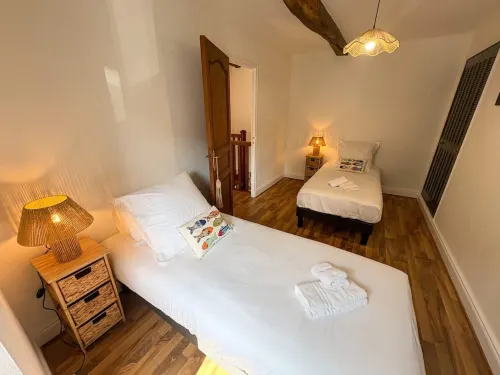 Renovated Coastal Stone House in Lanildut - 3-Star