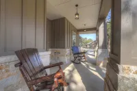 Crazy Horse-close to Canyon Lake Marina! - 4-Star