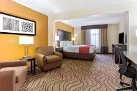 Comfort Inn & Suites Tampa North I-75 - Bãi đậu xe