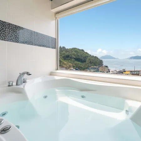 Geoje Gaonara Pension