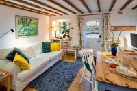 Romantic Lyme Regis Couple's Hideaway - 3-Star