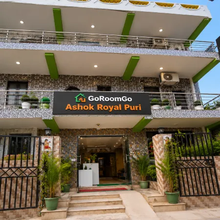 Goroomgo Ashok Royal Puri